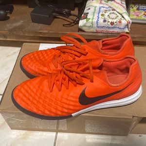 Nike magista soccer turf shoes